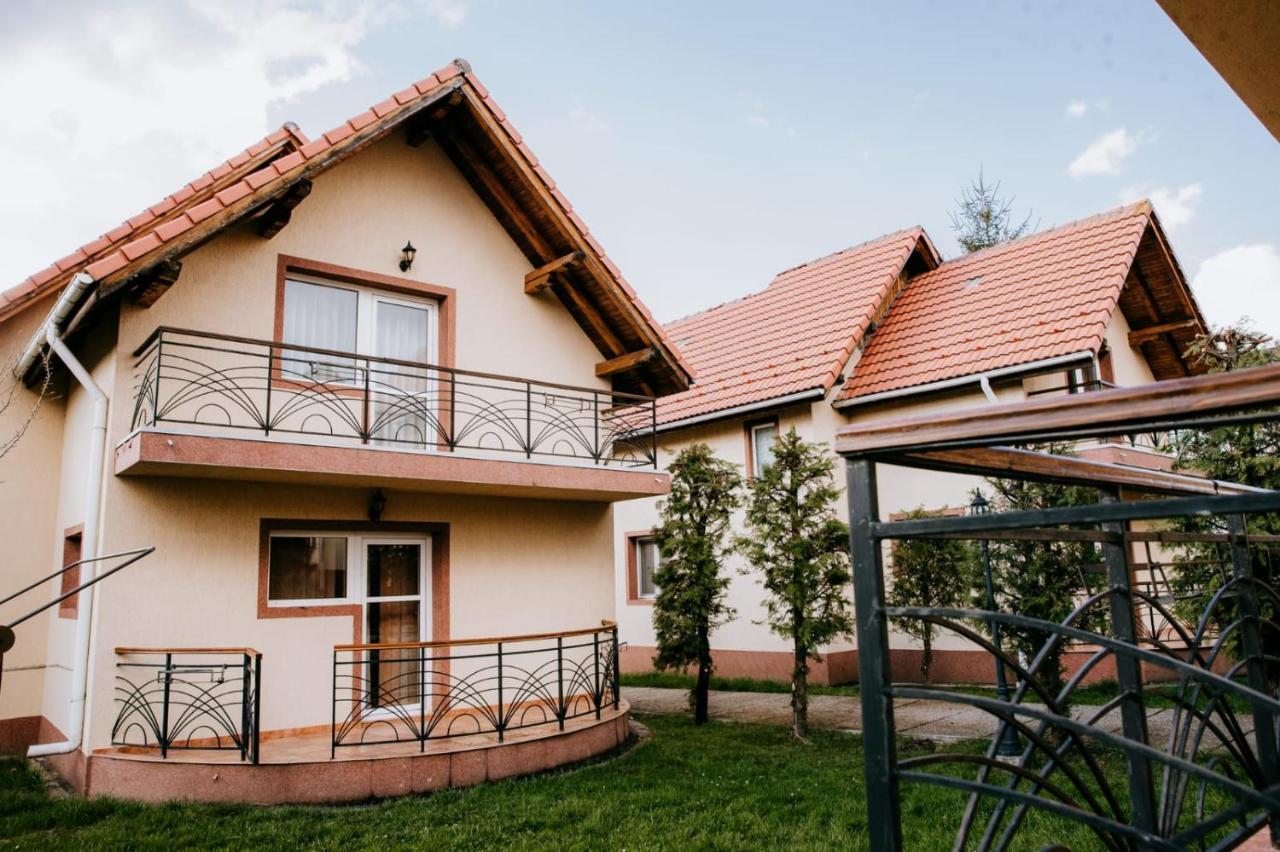 Hotel,Villas & Events Bran Бран Екстериор снимка