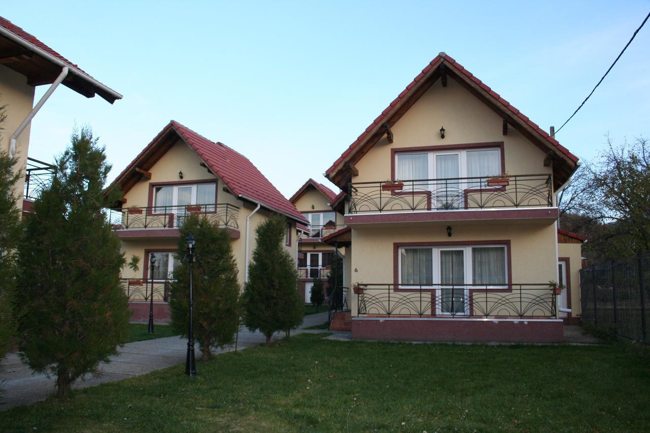 Hotel,Villas & Events Bran Бран Екстериор снимка