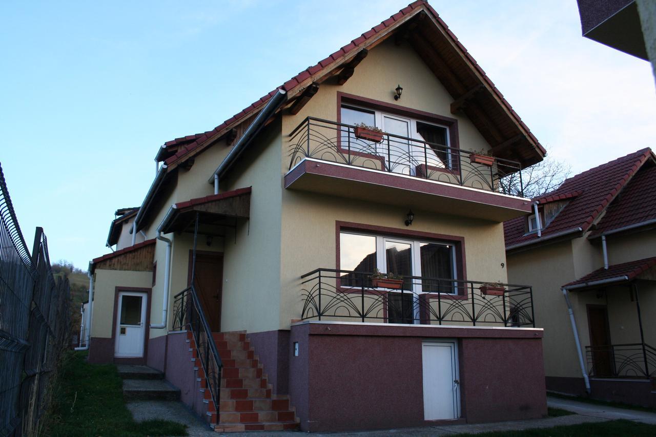 Hotel,Villas & Events Bran Бран Екстериор снимка